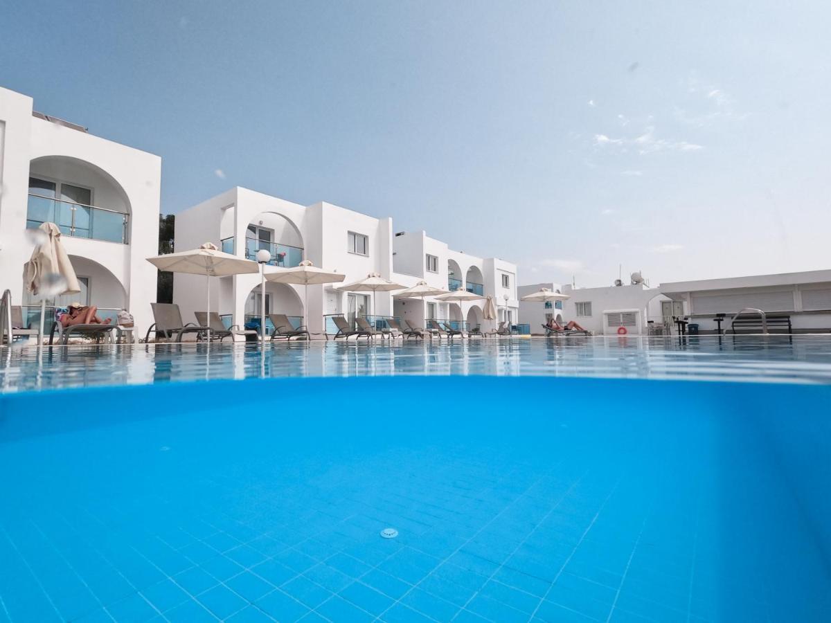 Kaos Hotel Apartments Ayia Napa Exterior foto