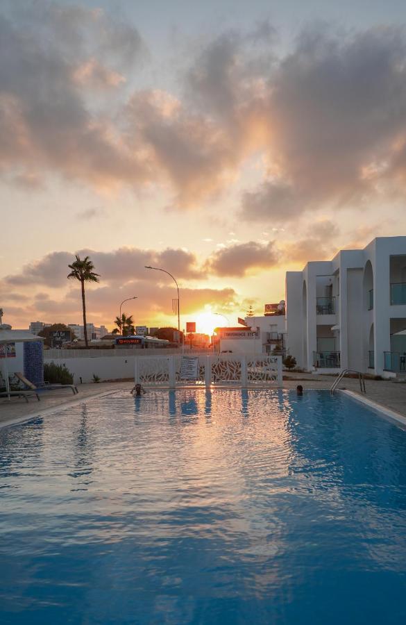 Kaos Hotel Apartments Ayia Napa Exterior foto
