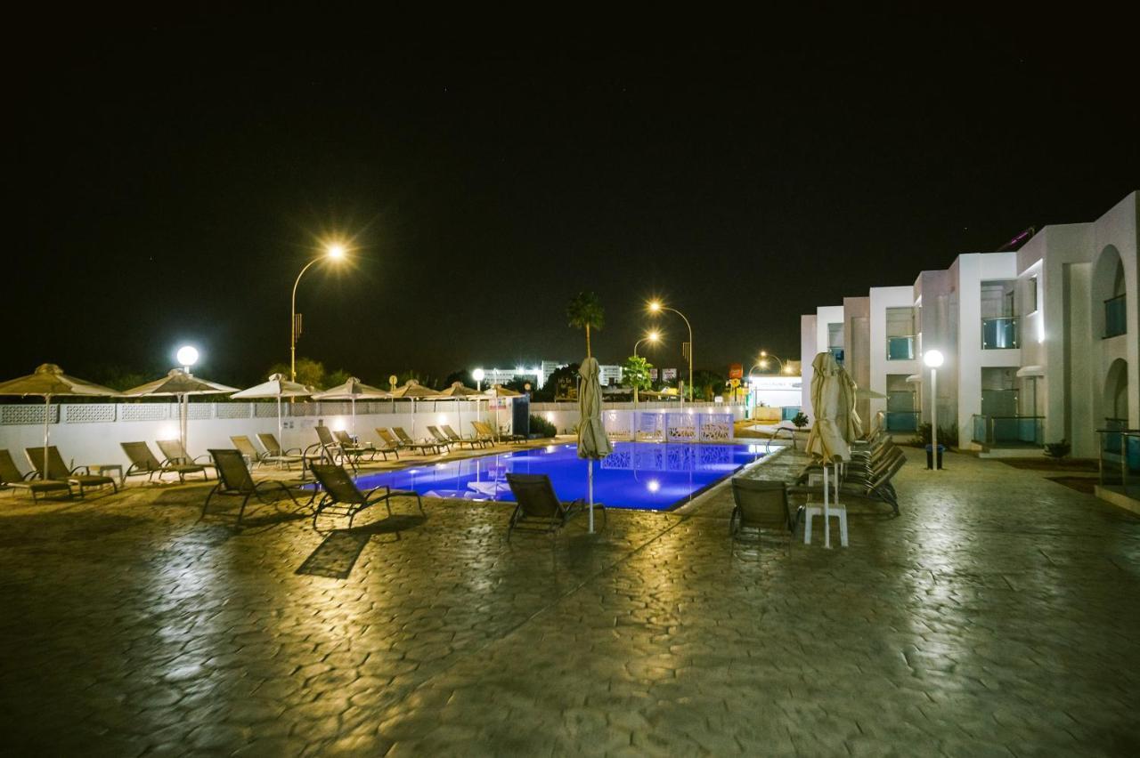 Kaos Hotel Apartments Ayia Napa Exterior foto