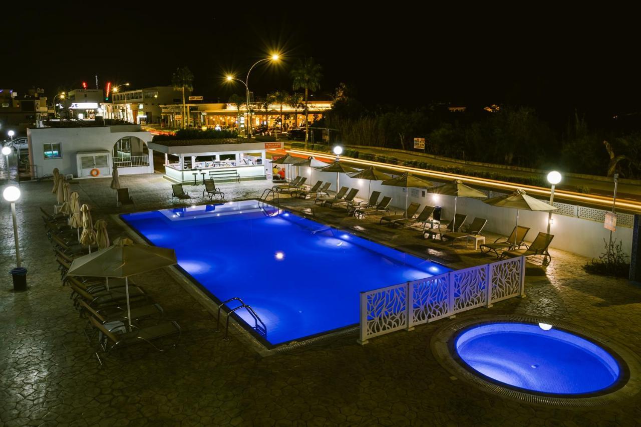 Kaos Hotel Apartments Ayia Napa Exterior foto