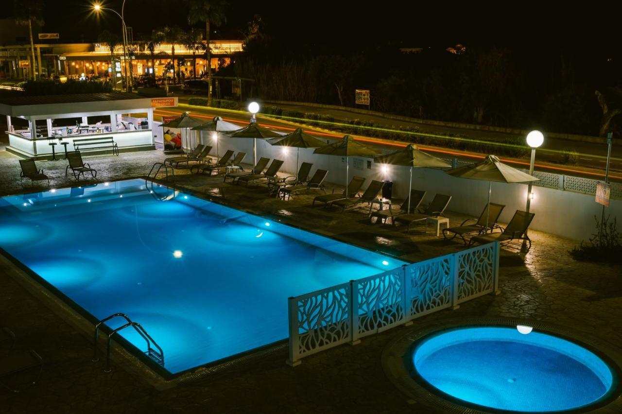 Kaos Hotel Apartments Ayia Napa Exterior foto