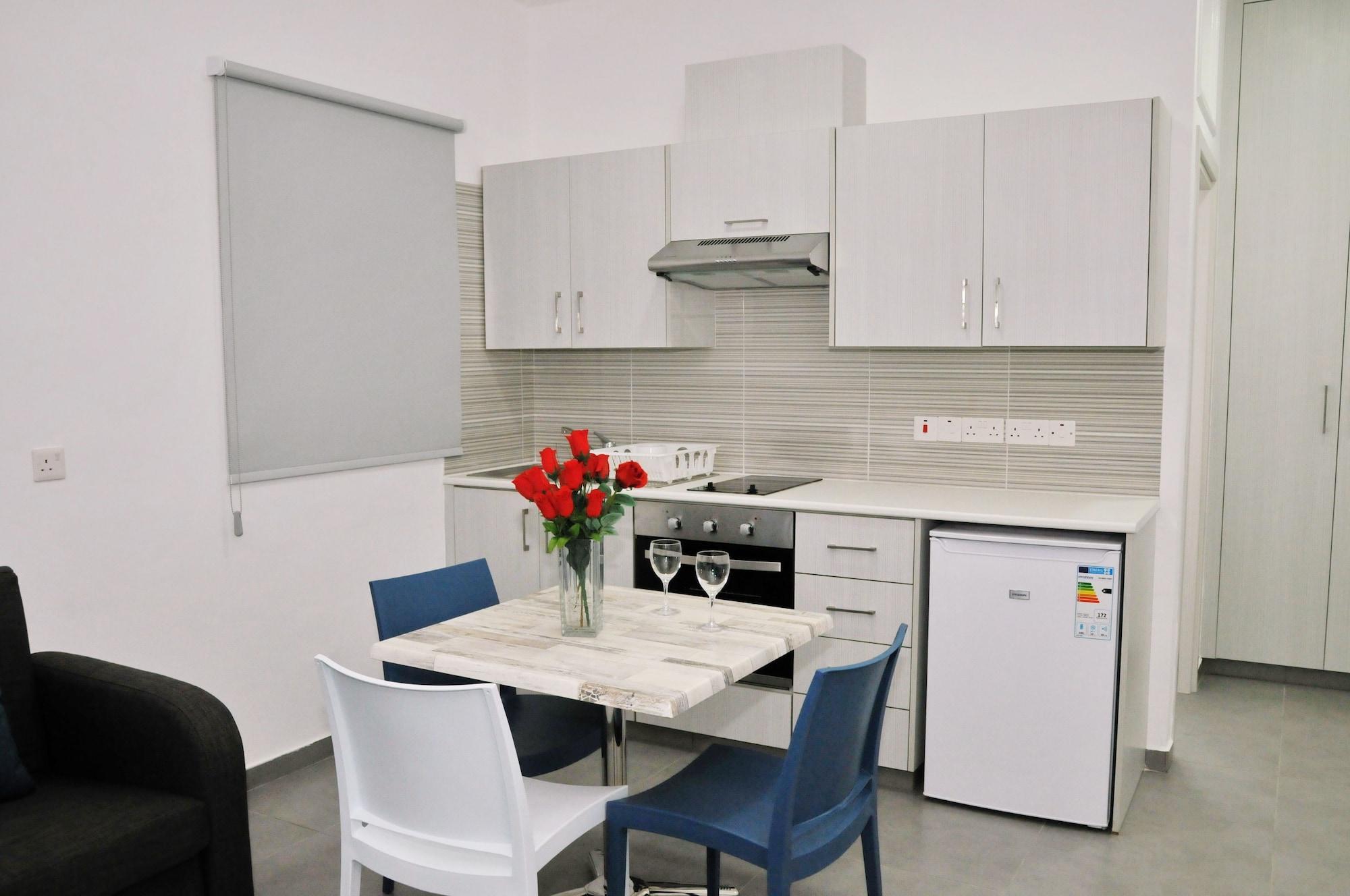 Kaos Hotel Apartments Ayia Napa Exterior foto
