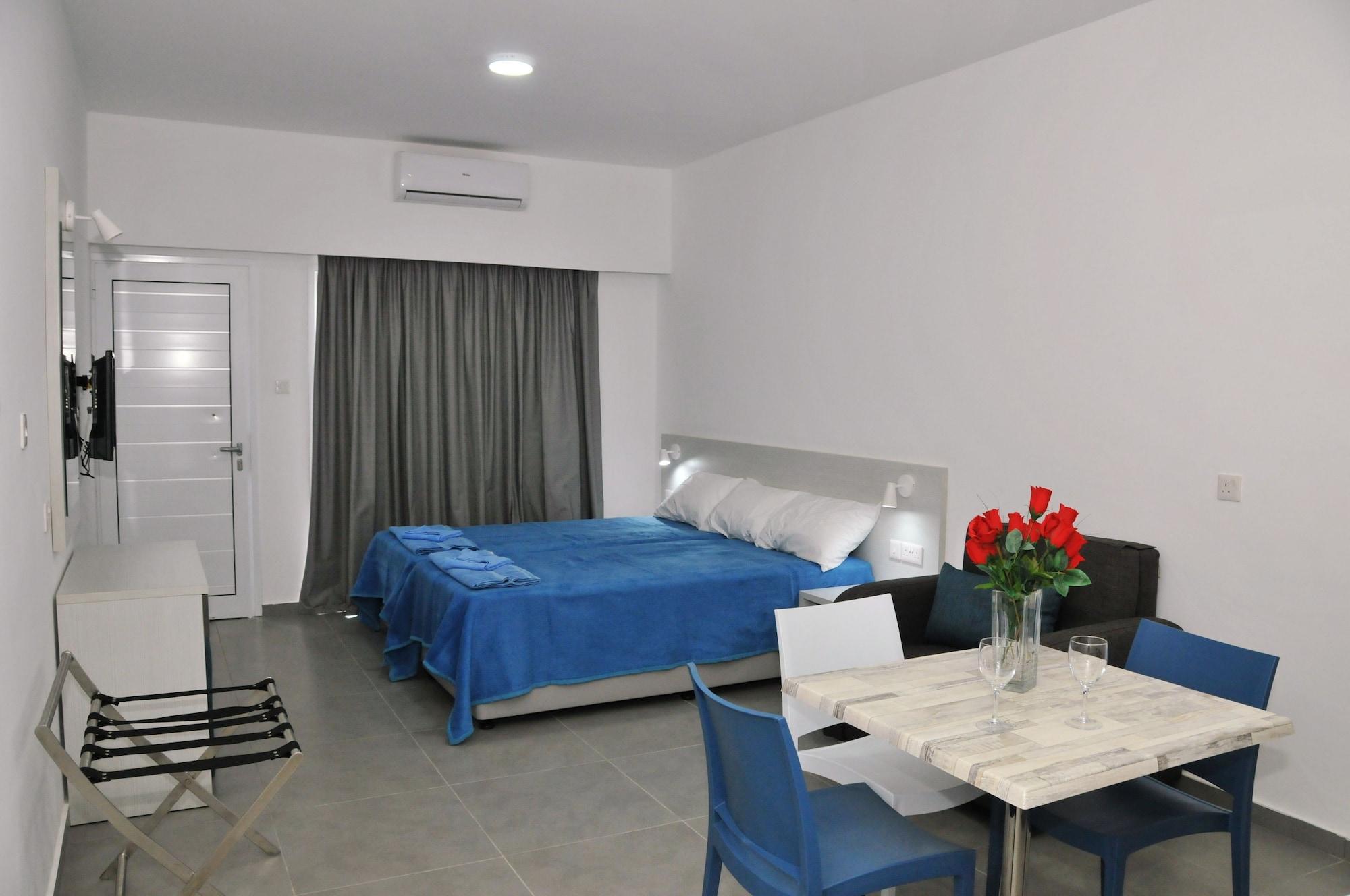 Kaos Hotel Apartments Ayia Napa Exterior foto