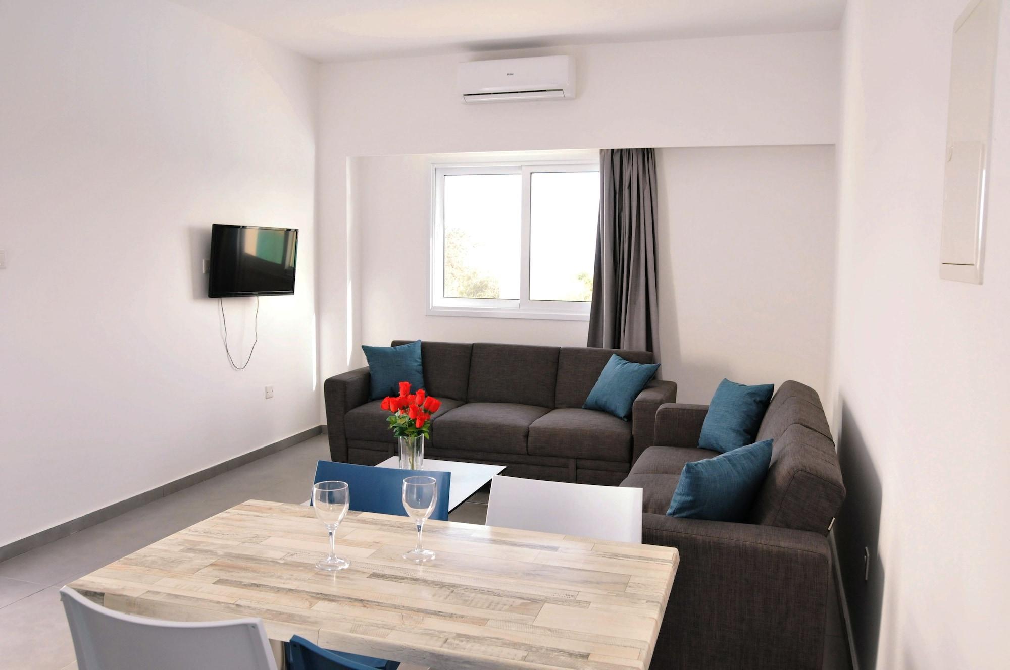 Kaos Hotel Apartments Ayia Napa Exterior foto