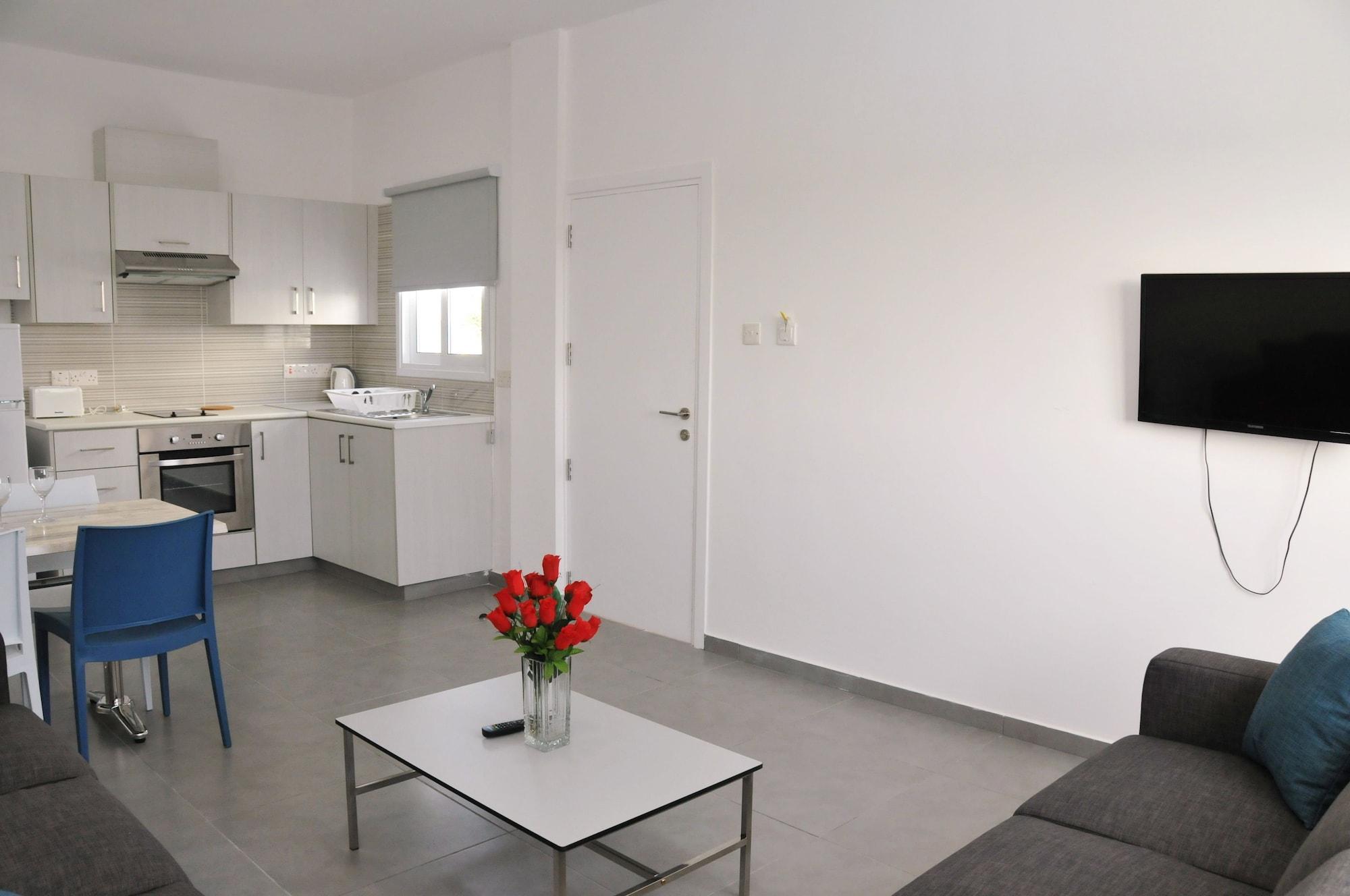 Kaos Hotel Apartments Ayia Napa Exterior foto